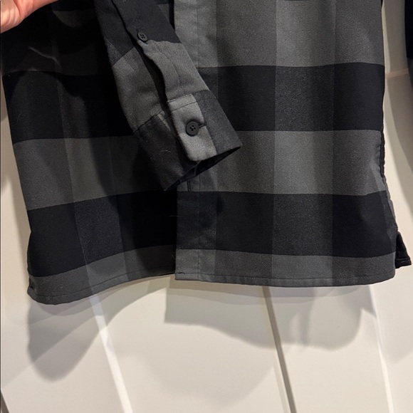 lululemon Black and Gray Plaid Men's Shirt - Picture 4 of 5